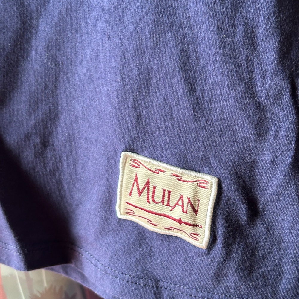 Box Lunch Disney Mushu Mulan Floral Women T-Shirt Large - Picture 9 of 10